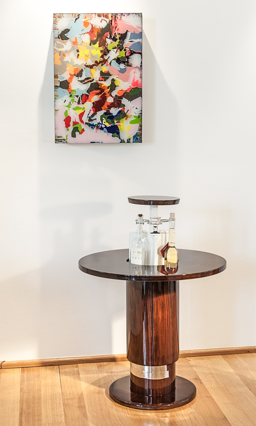 Bartisch extravagantes Modell